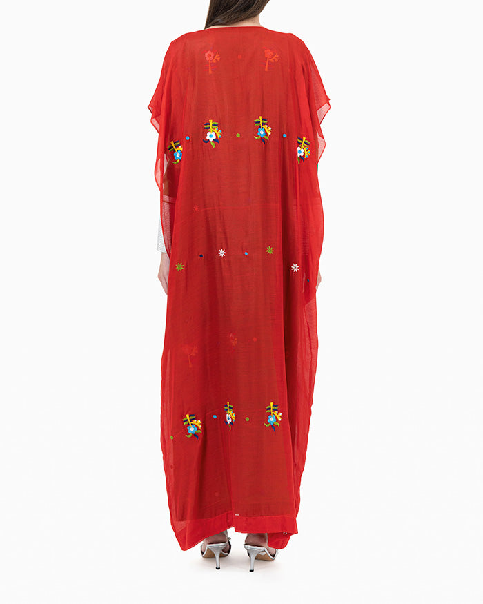 Model wears Green Talli With Red Thob