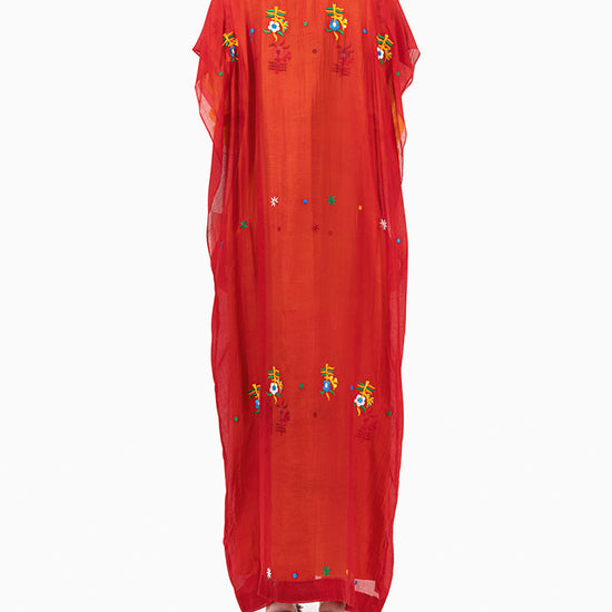 Model wears Yellow Talli With Red Thob