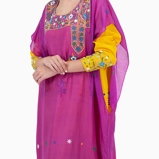 Model wears Yellow Bird With Pink Thob