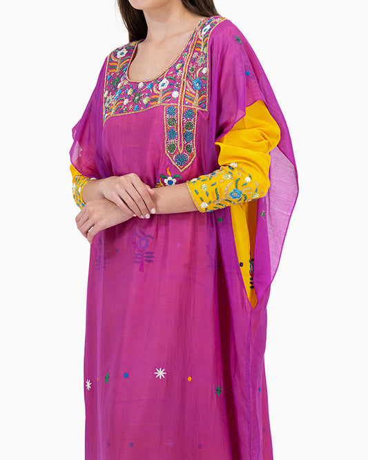 Model wears Yellow Bird With Pink Thob