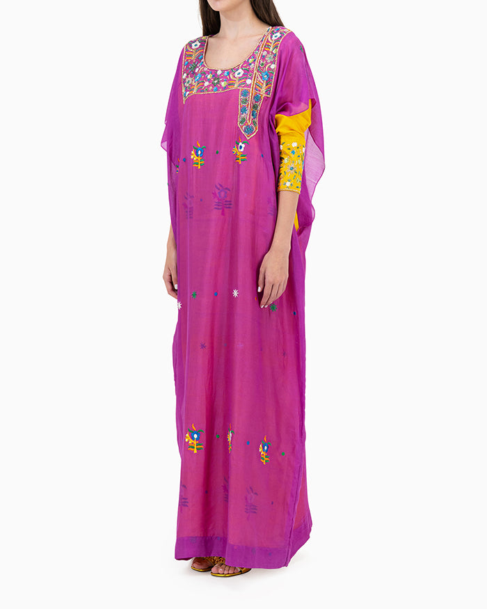 Model wears Yellow Bird With Pink Thob