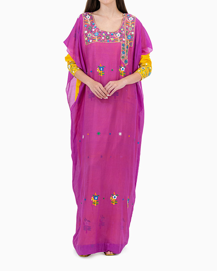 Model wears Yellow Bird With Pink Thob