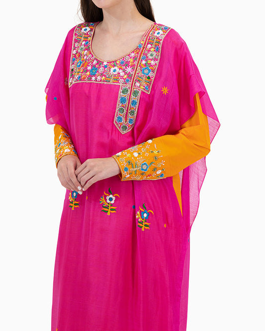 Model wears Orange Bird With Pink Thob