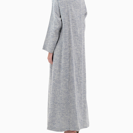 Model wears Jana Abaya