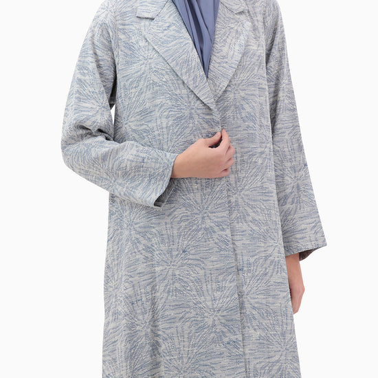 Model wears Jana Abaya