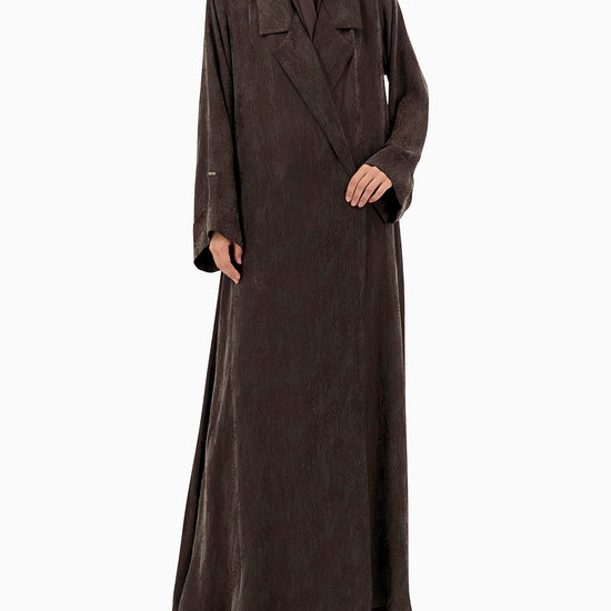 Model wears Tamara | Brown