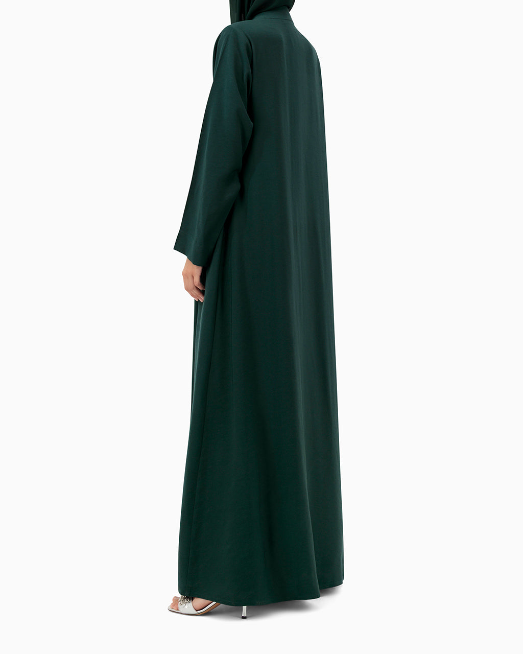 Model wears Alanood | Green