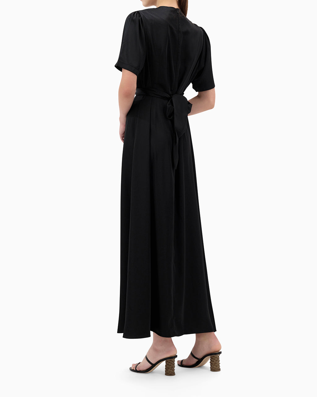 Model wears Karmin Dress