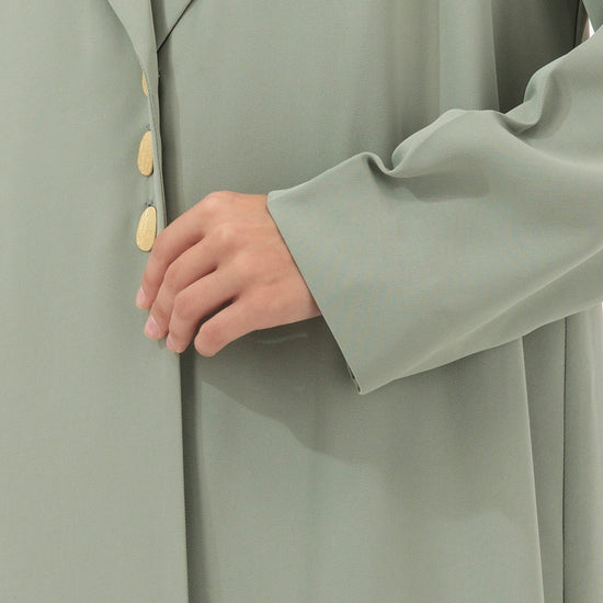 Model wears Safi | Light Green