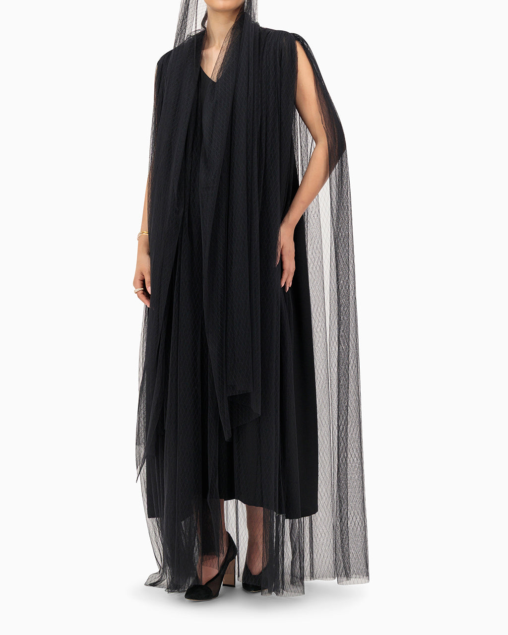 Model wears Black Wedding Abaya