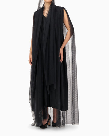 Model wears Black Wedding Abaya