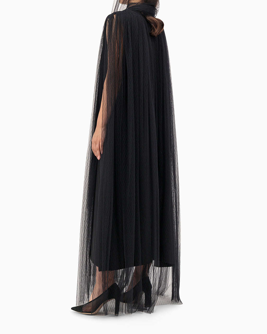 Model wears Black Wedding Abaya