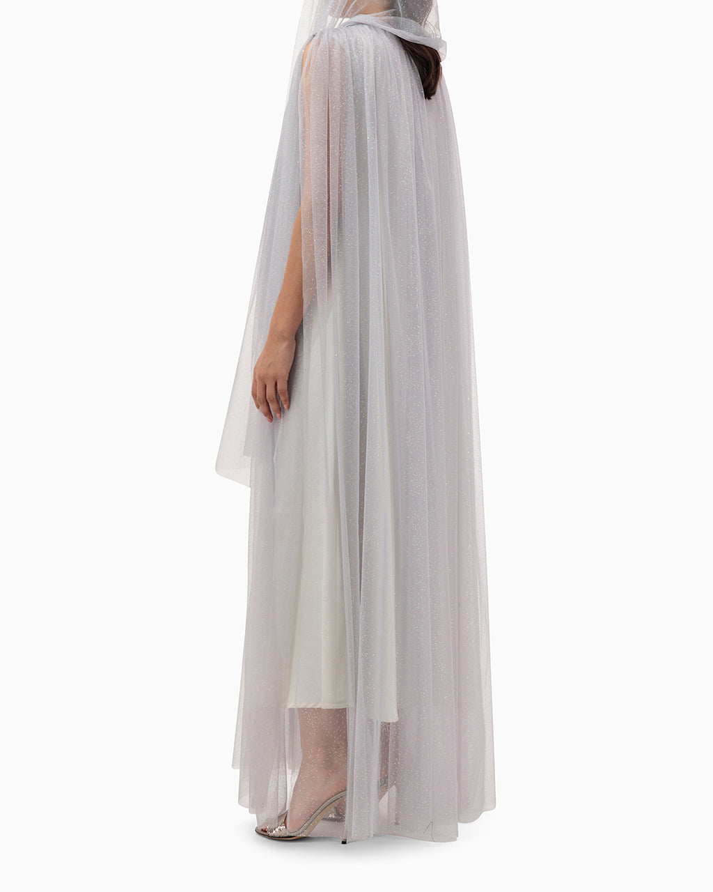 Model wears Grey Wedding Abaya