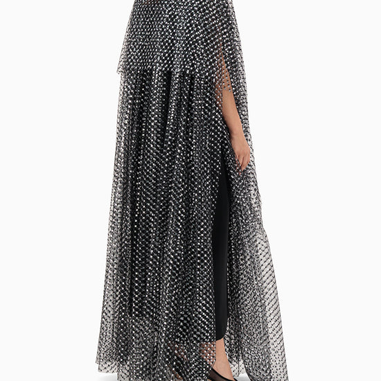 Model wears Silver Patterned Wedding Abaya