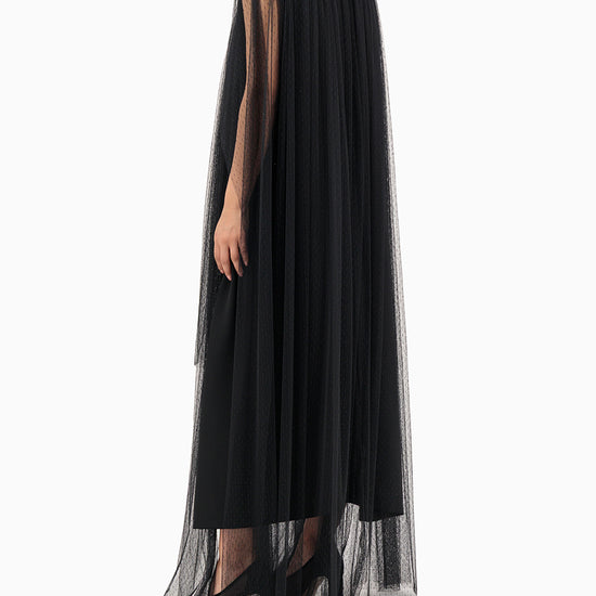 Model wears Dotted Black Wedding Abaya