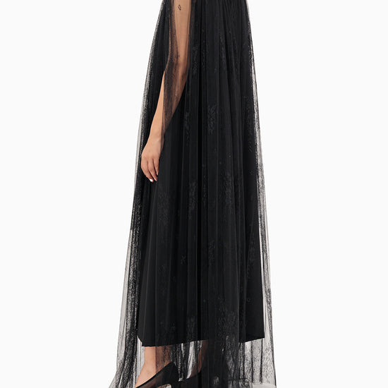 Model wears Black Patterned Wedding Abaya